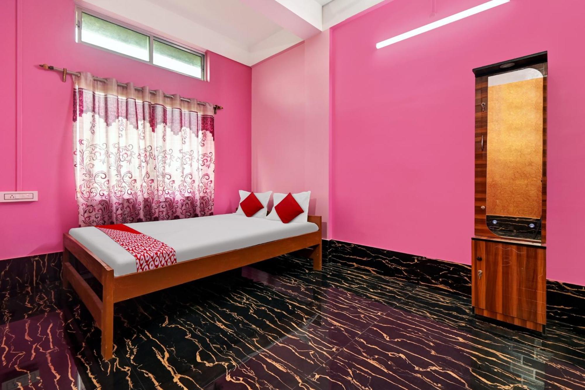 Oyo Flagship The Brahmaputra Homestay Gauháti Kültér fotó